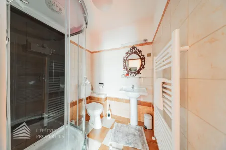 Hotel übernehmen statt neu aufbauen – 8 Apartments + Gastronomie un Potential für weitere 6 Apartments! Pacht mit Kaufoption