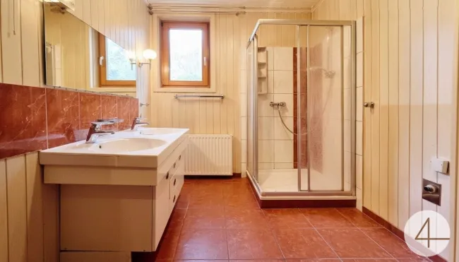 200 m zur U6 · charmante 4-Zimmer-Altbauwohnung mit Loggia · Lift · Sunset-Loggia mit West-Ausrichtung · dein Projekt 2026