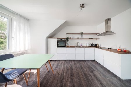 Dachgeschosswohnung mit Grünblick – 3 Zimmer im 18. Bezirk