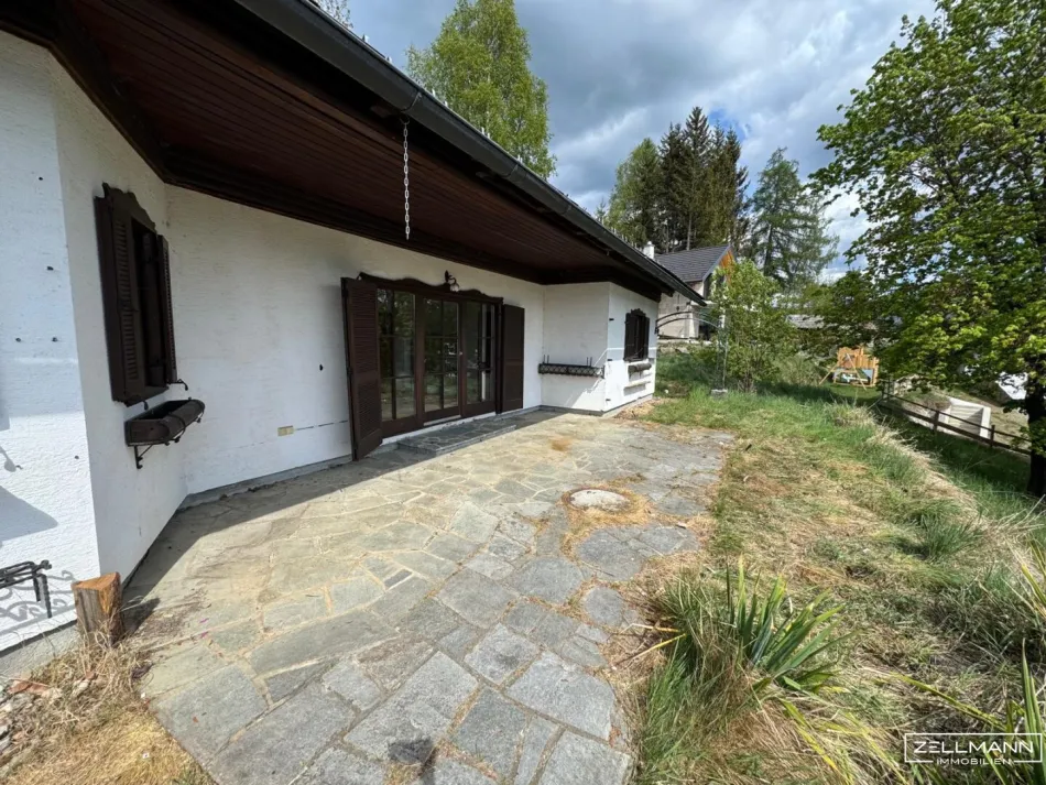 Charmanter Bungalow mit Bergblick in St. Andrä – 4 Zimmer, sanierungsbedürftig | ZELLMANN IMMOBILIEN - Bild