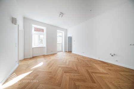 Heller 2-Zimmer Erstbezug, Nähe Galleria Landstraße