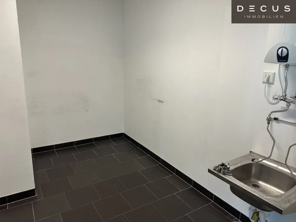 | BÜROS MIT AUSBLICK | IM SATURN TOWER - Bild