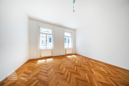 Lichtdurchflutete Garconniere in zentraler Lage