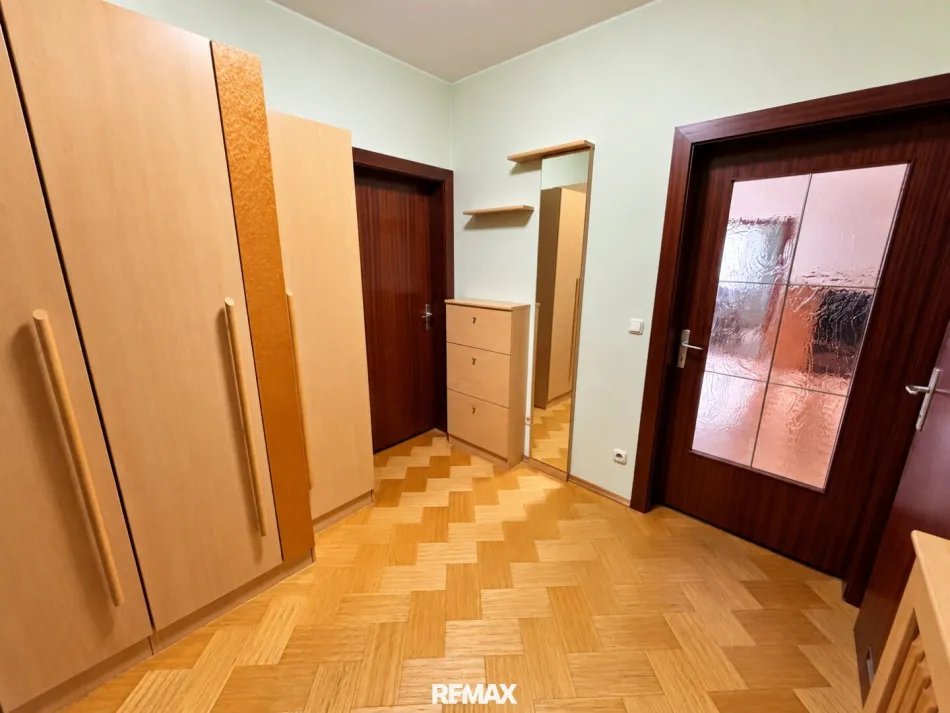 Charmante 2-Zimmer-Wohnung mit Balkon in gepflegter Wohnanlage - Bild