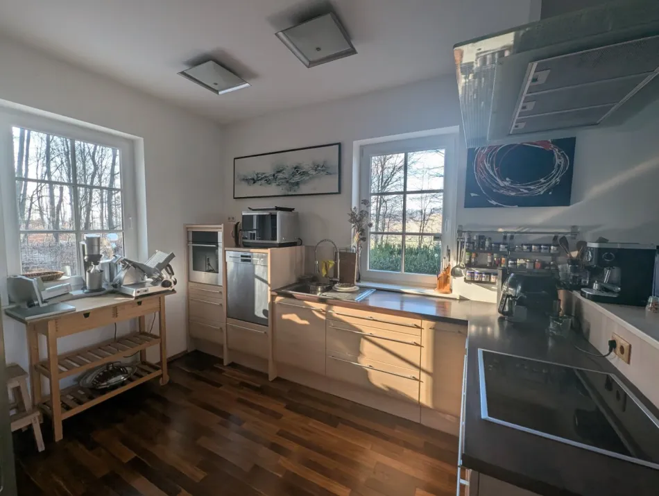Wunderschöne Villa mit Pool und weitläufigem Grundstück, Nähe Pressbaum - Bild