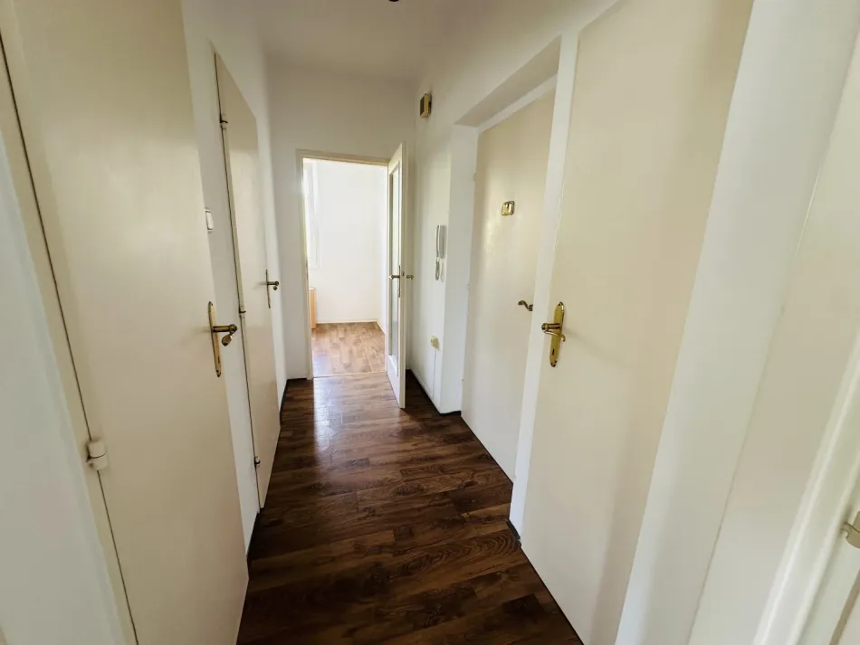 Wohnung in Krems - praktische Stadtlage mit Einbauküche - Bild