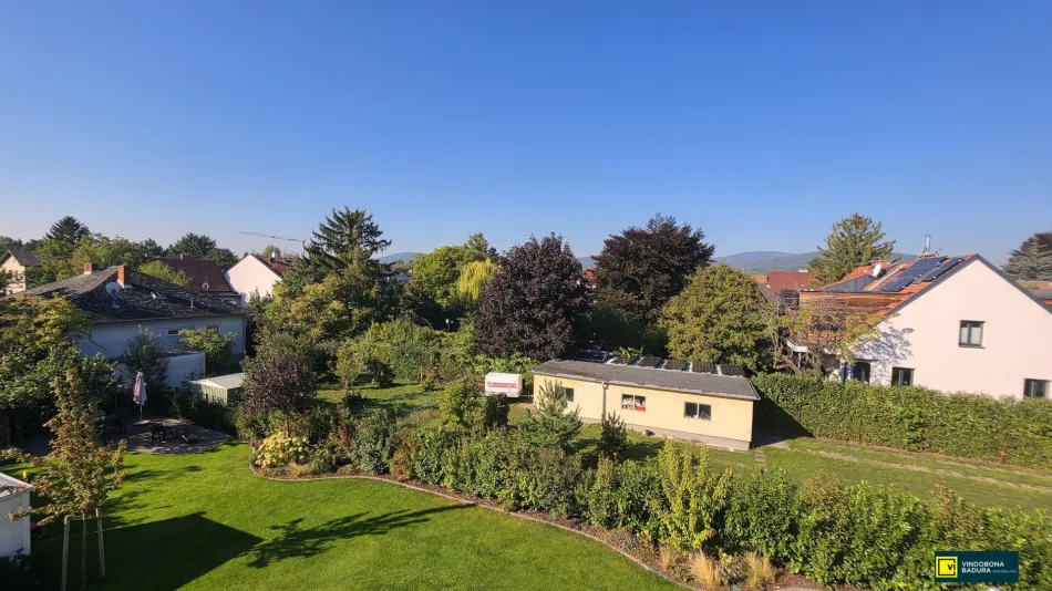 Doppelhaushälfte in ruhiger Siedlungslage | Südgarten | Dachterrasse - Bild