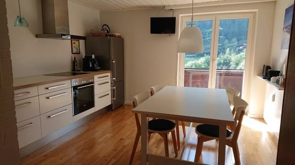 SOFORTBEZUG!! Komplett möblierte 3 Zimmerwohnung Nähe Mayrhofen - Titelbild