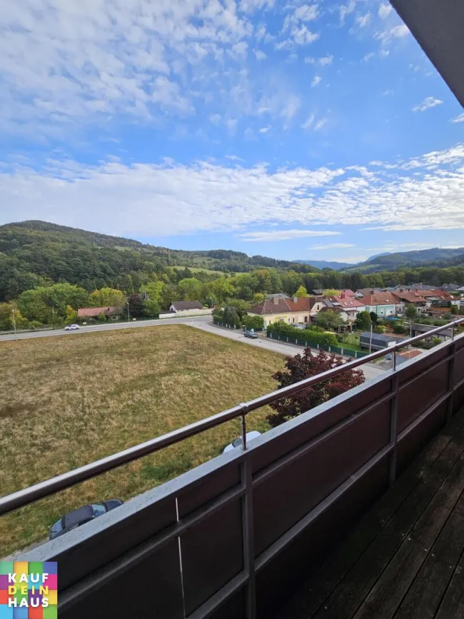 PROVISIONSFREIE GEFÖRDERTE 2- ZIMMERWOHNUNG mit LOGGIA - Titelbild