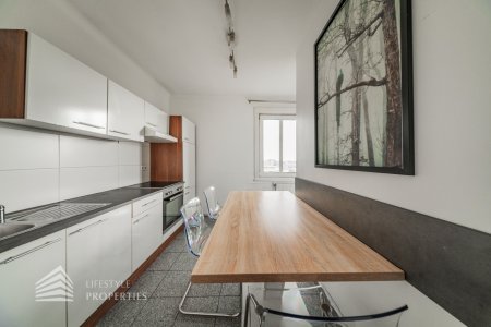 Helle 2-Zimmer Wohnung, Nähe Meiselmarkt