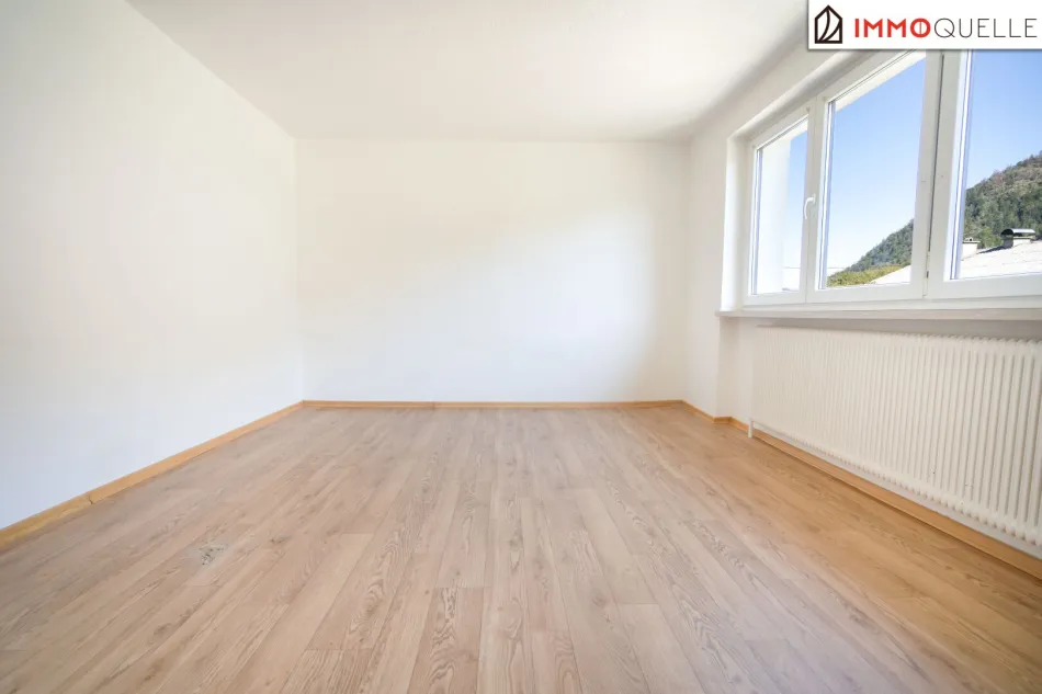 Zuhause zwischen Bergen und Natur - Gemütliche 2-Zimmer-Wohnung in Scharnstein mit Einbauküche, viel Stauraum und kurzen Wegen in die Natur - Bild