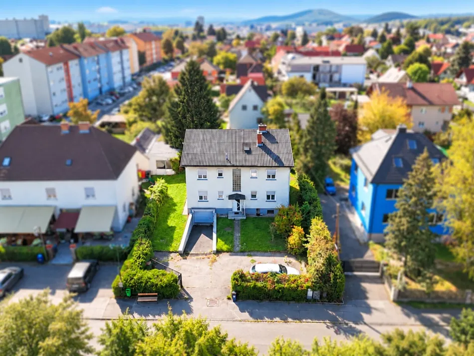 Zweifamilienhaus im Zentrum von Kalsdorf bei Graz mit vielseitigem Entwicklungspotenzial! - Titelbild