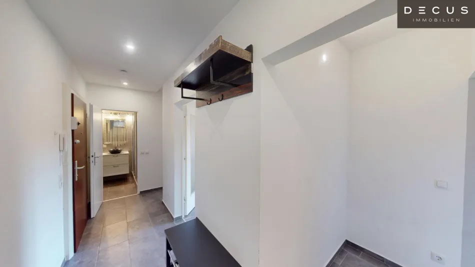 INNENHOFLAGE - HELLE 2 ZIMMER WOHNUNG MIT SEPARATER KÜCHE - Bild