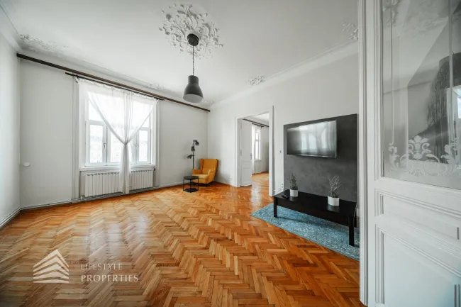 Schöne 2-Zimmer Wohnung mit Balkon, Nähe Westbahnhof - Titelbild