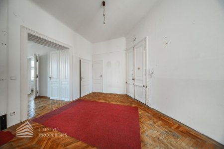 Schöne 4-Zimmer Wohnung mit Balkon, Nähe Westbahnhof