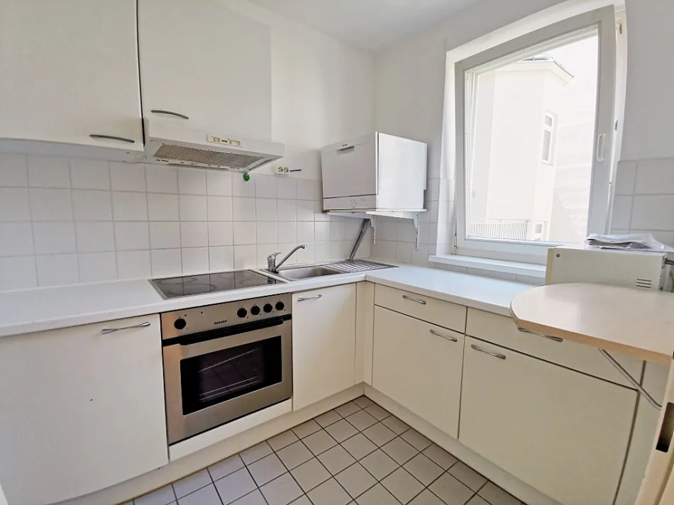 Helle 3-Zimmer-Wohnung mit Balkon und Garage in Döbling - Bild
