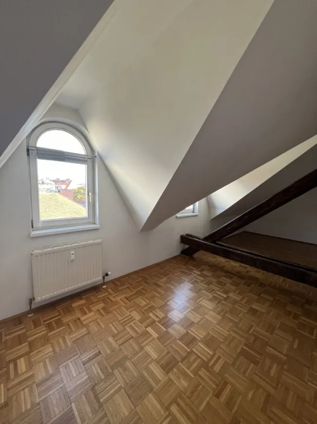 Einzigartige 2-Zimmerwohnung in der Nähe vom Dietrichsteinplatz - Bild