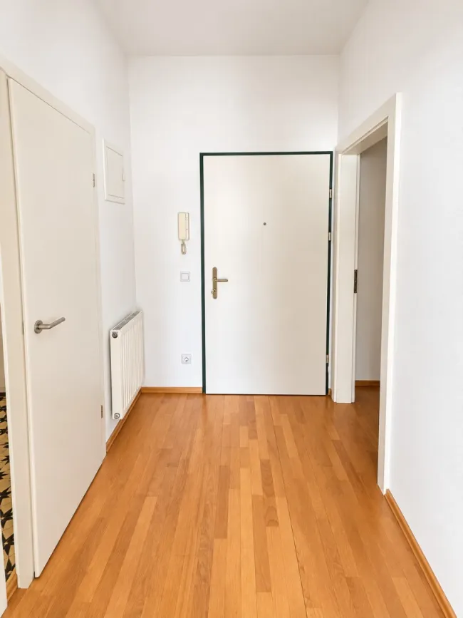 Hochwertiger Altbau | 1 Zimmer | Grünlage | Heiz- und Warmwasser-Akonto inkludiert - Bild