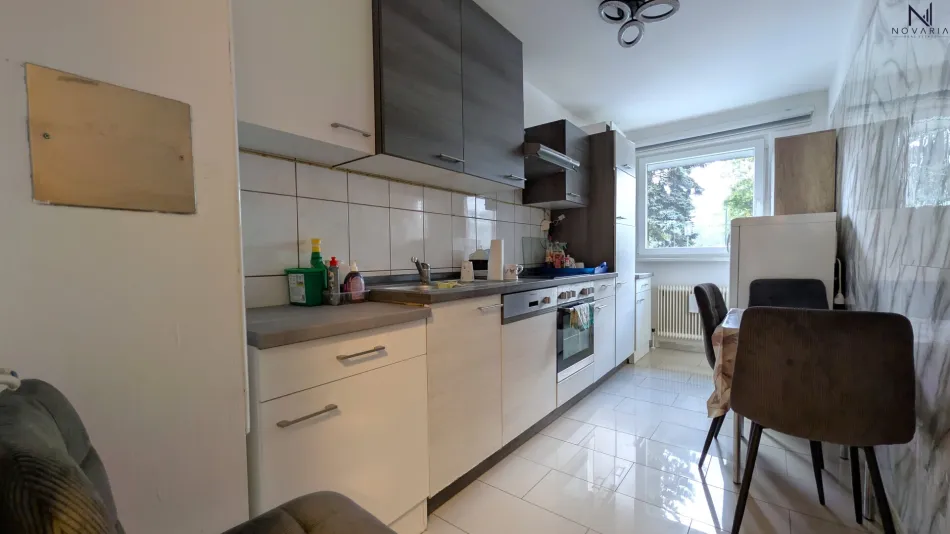 Attraktive 2-Zimmer-Wohnung mit separater Küche - Bild