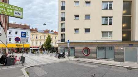 Meidlinger Hauptstraße, Hauptfassade Haus