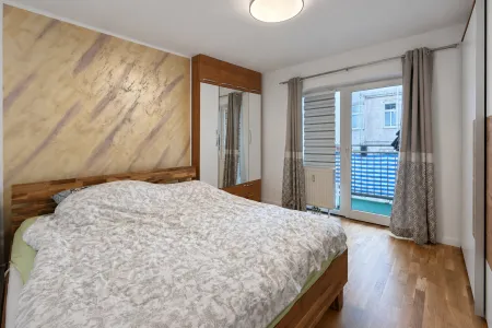 Schlafzimmer (Zimmer 2)
