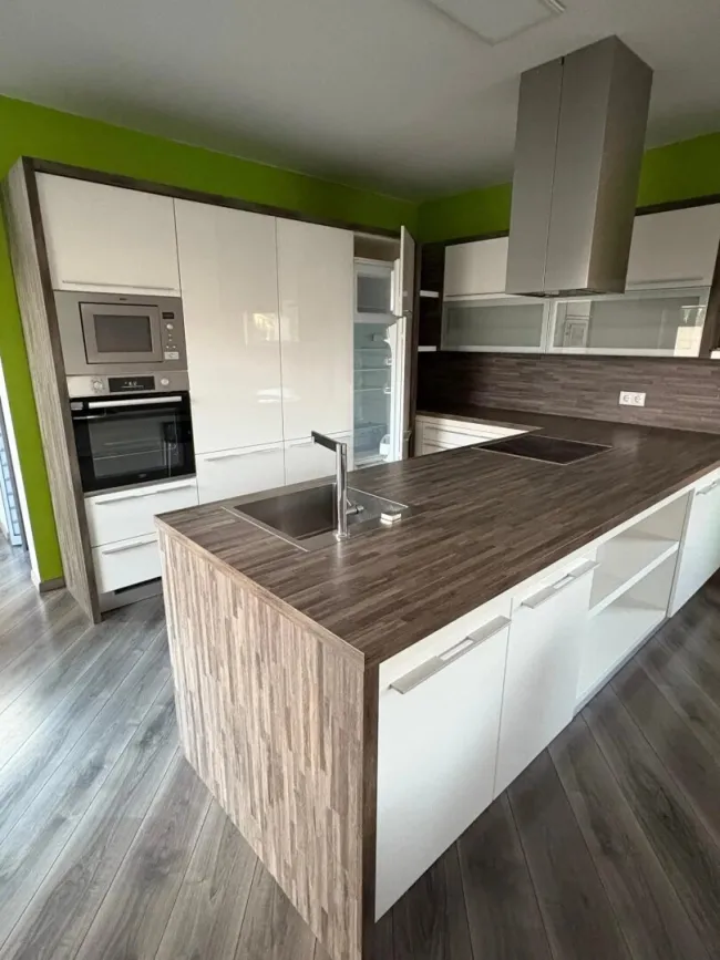 Preis gesenkt!! Energieeffizientes Einfamilienhaus in ruhiger Lage - Bild