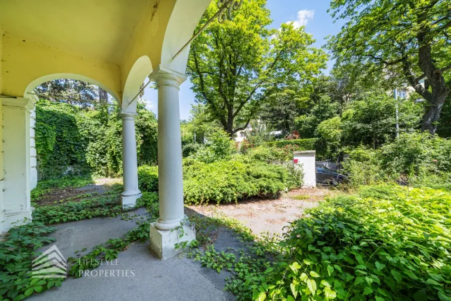 Historische Villa mit Studie für Ausbauprojekt in Grinzinger Bestlage - Bild