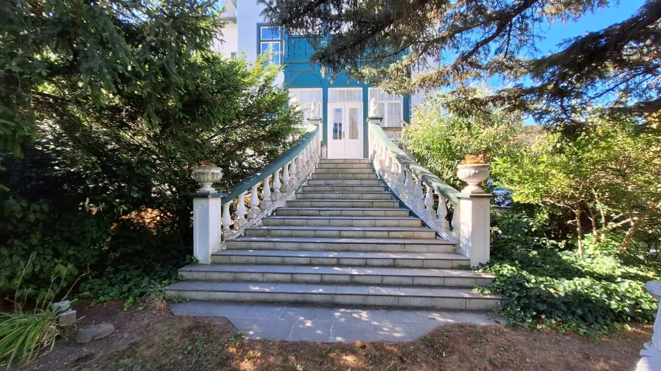 RARITÄT IN PURKERSDORF! Jugendstilvilla auf 1.423 m² Grund + zusätzliches Baupotenzial. - Bild