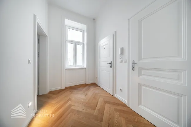 Heller 2-Zimmer Erstbezug, Nähe Galleria Landstraße - Bild