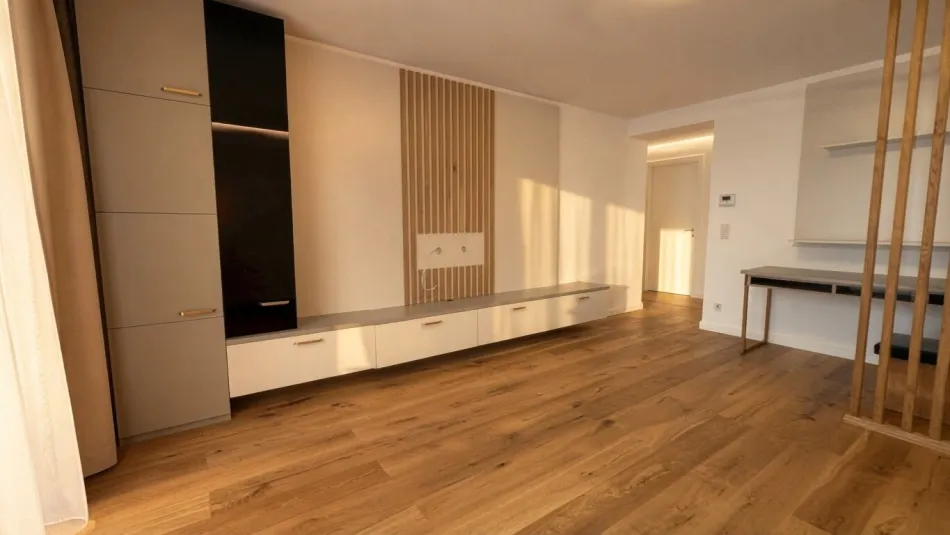 ++ So schön kann Einziehen sein. ++ Stilvolle 3-Zimmer-Wohnung mit Balkon & Parkplatz in Wr. Neustadt - Bild