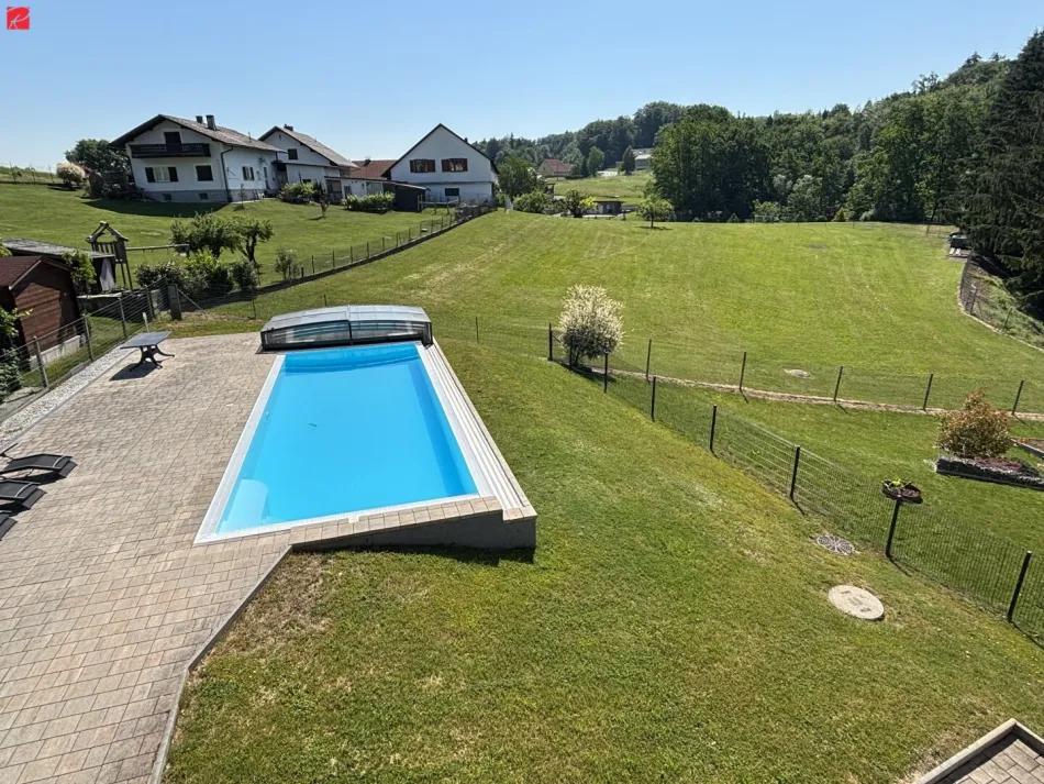 NEUER PREIS: Stilvolles Haus mit großzügigem Garten - Titelbild
