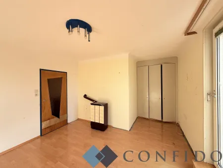 Wohn/ Schlafzimmer