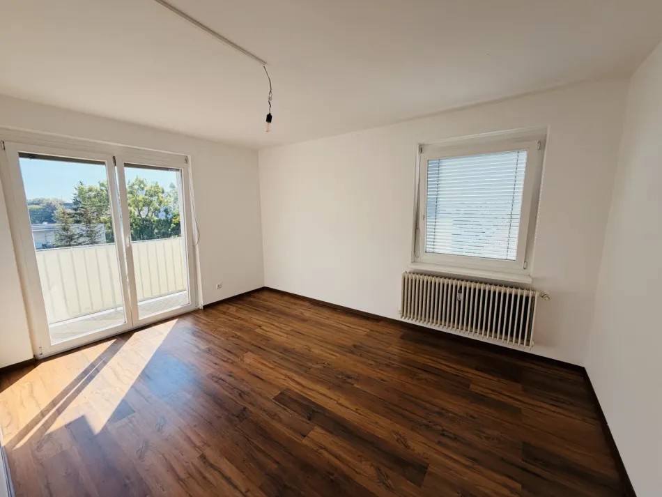 Helle 3-Zimmer Wohnung mit 2 Balkonen & Stellplatz in 8020 Graz – Top Lage! - Bild