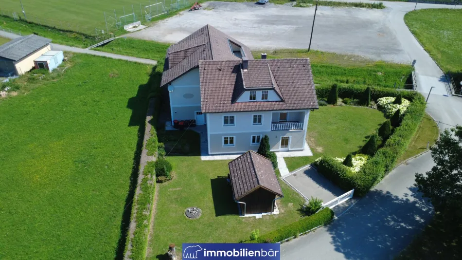 Doppelhaushälfte mit vielen Möglichkeiten - Titelbild