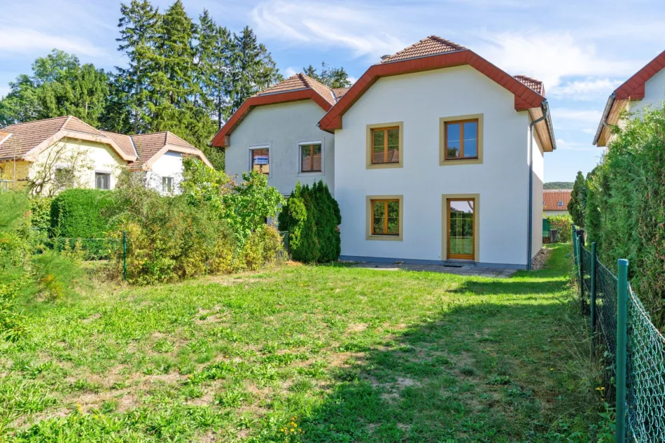Großzügiges Miethaus in ruhiger, naturnaher Lage mit bester Nähe zu Wien - Bild