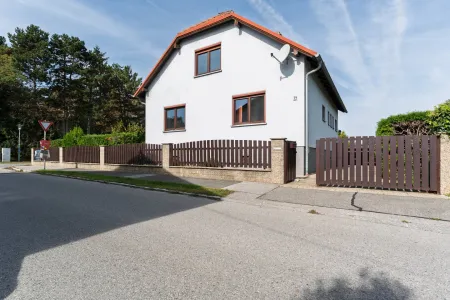 Straßenansicht Haus