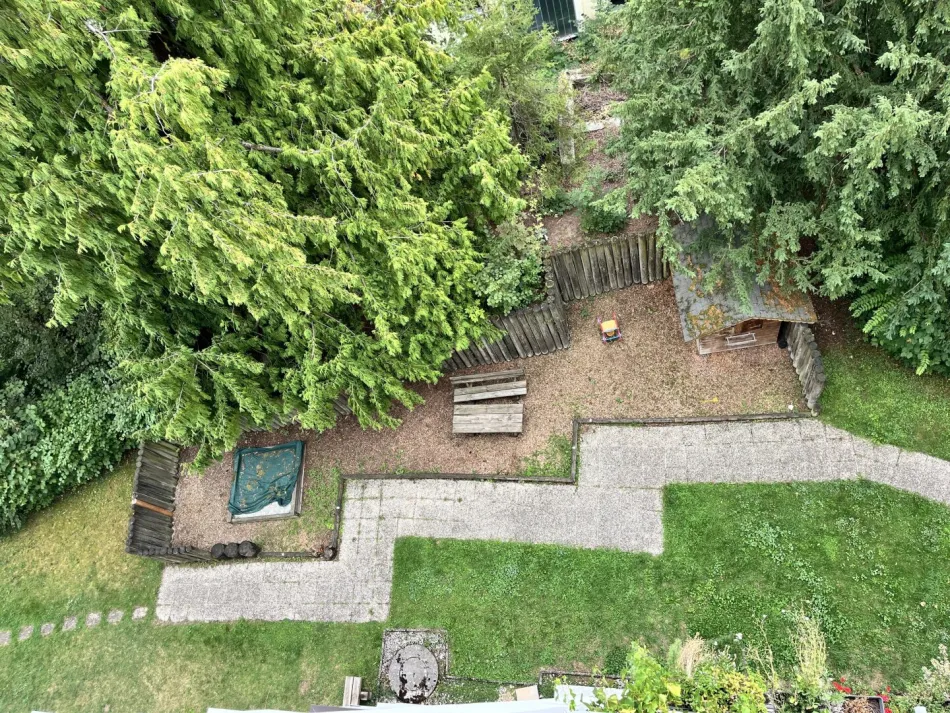 Helle 3-Zimmer-Wohnung mit Loggia, Fußbodenheizung & Tiefgaragenplatz - Bild
