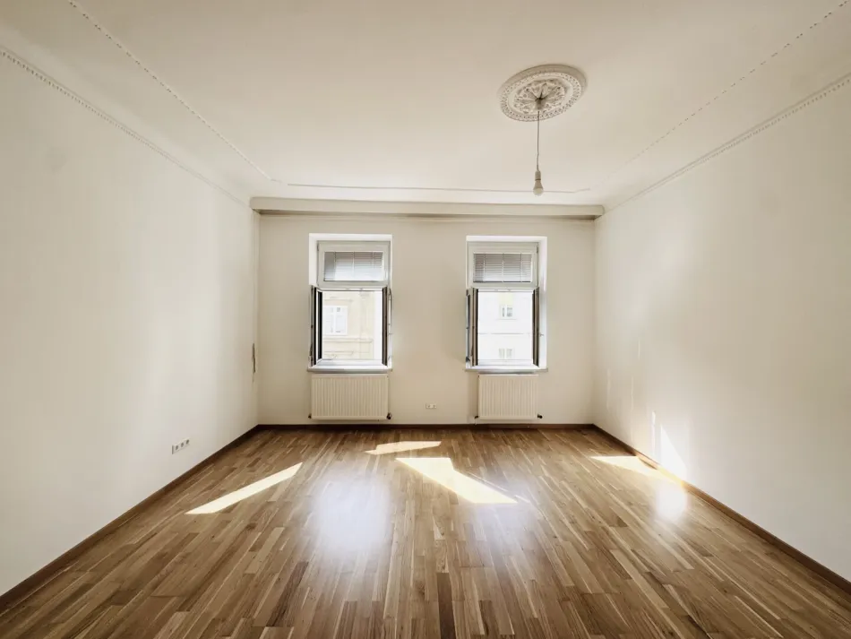 GROSSZÜGIGE ALTBAUWOHNUNG IN RUHIGER LAGE BEI U3 - Titelbild