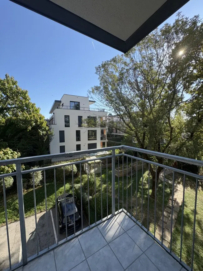 Luxus 3-Zimmer-Erstbezug in bester Lage mit 2 Balkonen und Stellplatz in Graz, 74m² - Titelbild
