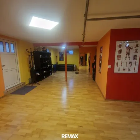 Fitnessraum  UG