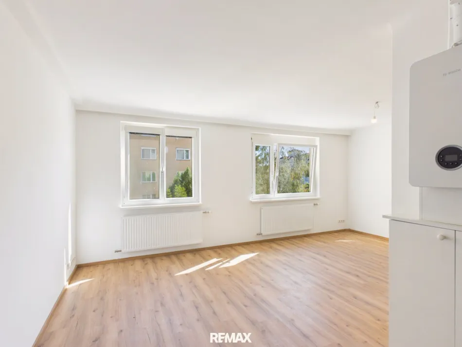Helle 2,5-Zimmer-Wohnung direkt im Zentrum von Schwechat - Bild