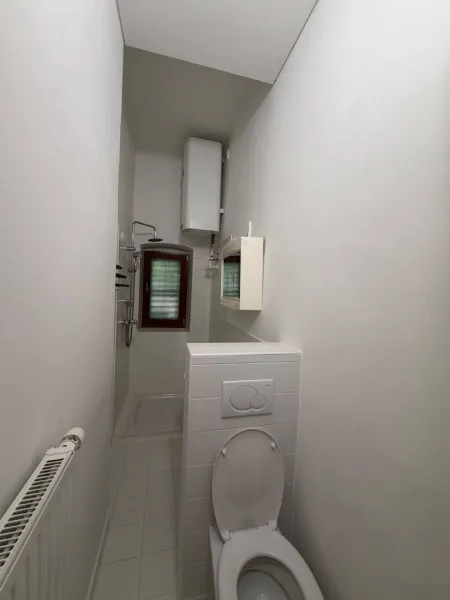 Sanierte Altbauwohnung in Pöllau! 81,5 m² im Hochparterre mit hohen Räumen, alten Holzböden und Flügeltüren