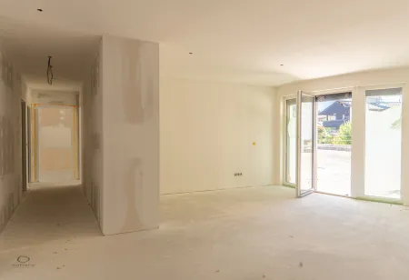 ÈVOLUER - Stylische 3-Zimmer-Wohnung mit großem Garten