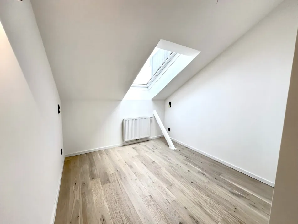 DESIGN DG-WOHNUNG BEIM AUGARTEN (GRENZE 2. BEZIRK - GAUßPLATZ) & NÄHE DONAUKANAL (U4) mit FERNBLICK [ERSTBEZUG] - Bild