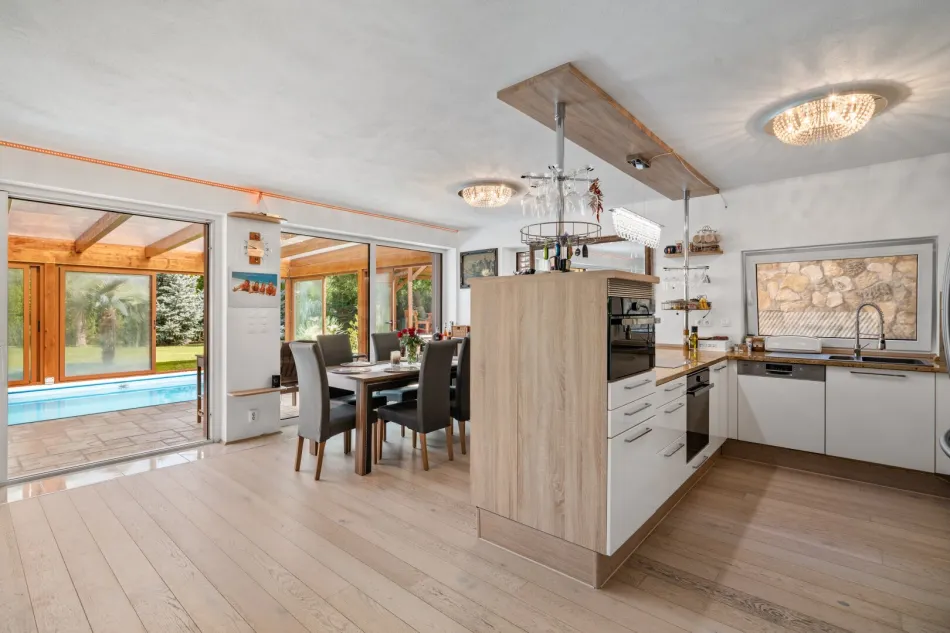 Exklusives Einfamilienhaus in bester Lage mit Seeblick - Bild