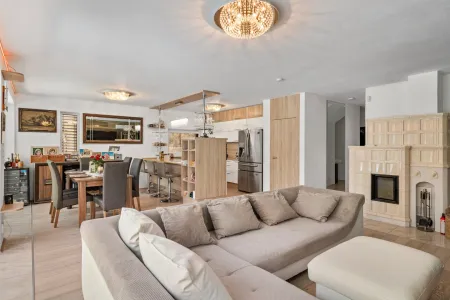 Exklusives Einfamilienhaus in bester Lage mit Seeblick