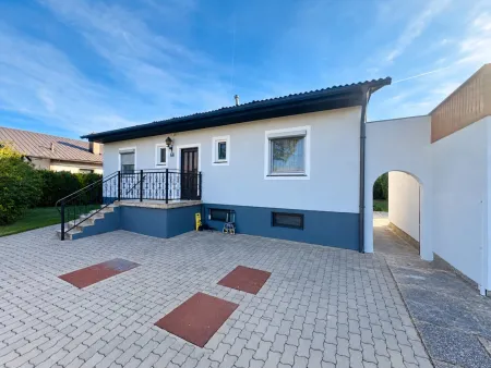Charmantes Einfamilienhaus in Grafenwörth, 3 Zimmer, Garten, Garage und Keller
