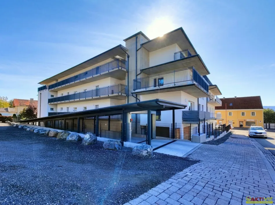 WOHNEN MIT FREIRAUM: Barrierefreier Neubau mit Terrasse & Eigengarten - Titelbild