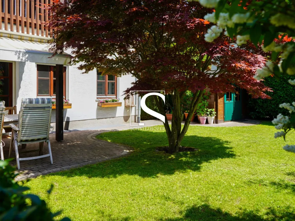 GARTENleben.ELSBETHEN | 3-Zimmer-Garten-Eckwohnung mit Carport-Stellplatz & Kaminofen - Titelbild