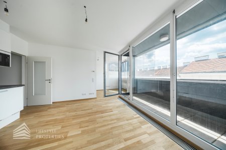 Sonnendurchflutetes Dachgeschossjuwel mit Südloggia & Wintergarten-Potenzial